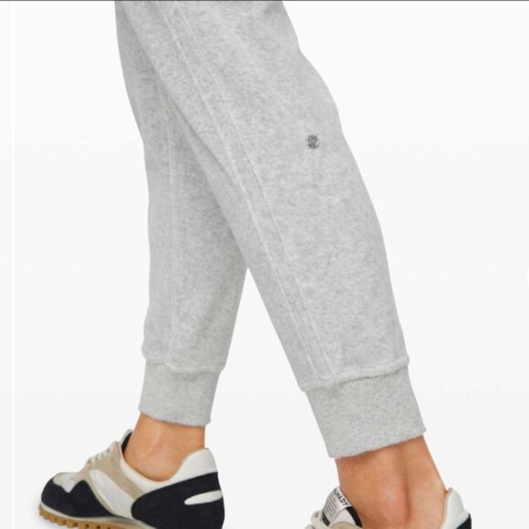 Lululemon Warm Down Jogger *Velour Heathered Core Ultra Light Grey - Picture 5 of 10